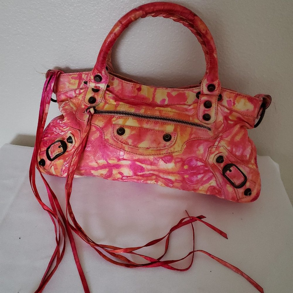 **** SOLD ******** Balenciaga - Picture 1 of 6